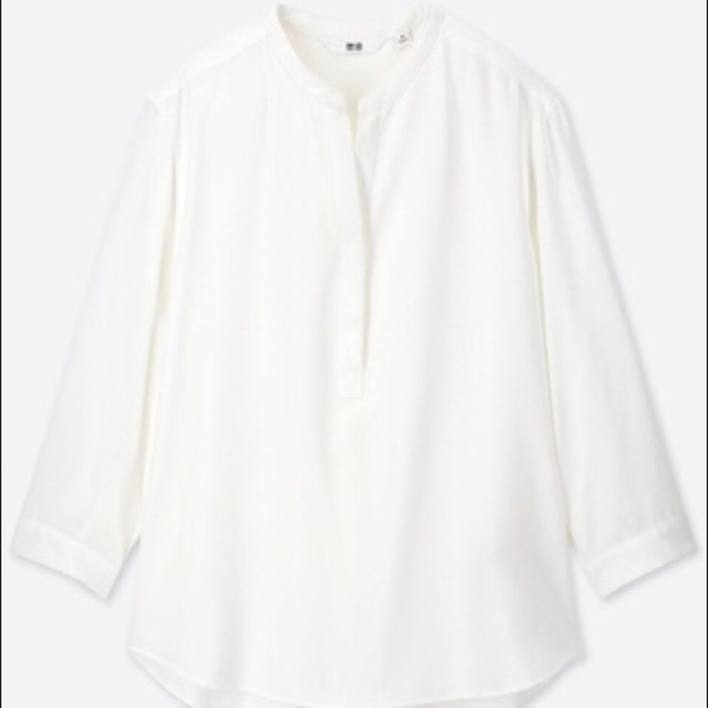 Uniqlo Rayon Skipper Collar 3/4 Sleeve Blouse